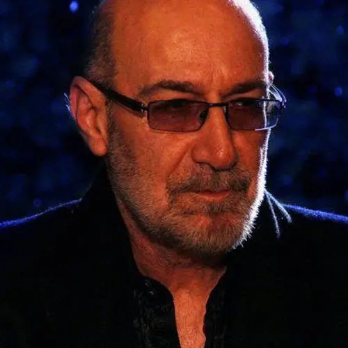 آهنگ بی کلام دلتنگی از سیاوش قمیشی